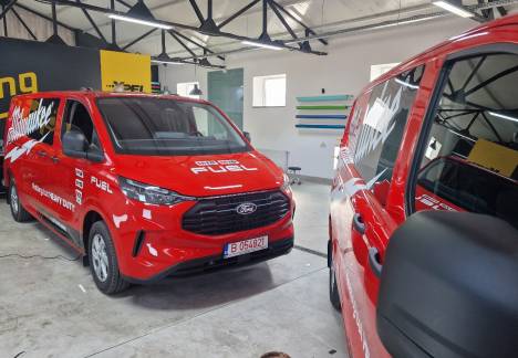 incriptionar auto duba colant personalizat utilitara colantare 