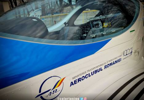 personalizare avion aeroclubul romaniei