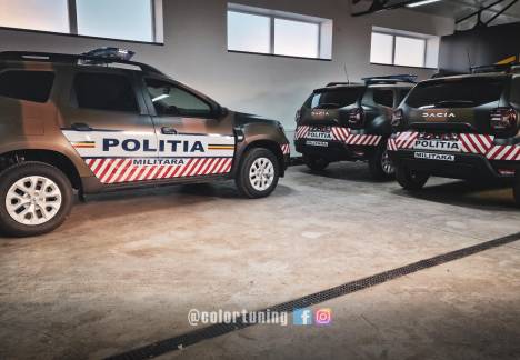 montaj autocolant reflectorizant politie