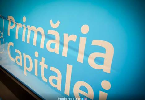 sigla primaria capitalei inscriptionata pe ambulanta