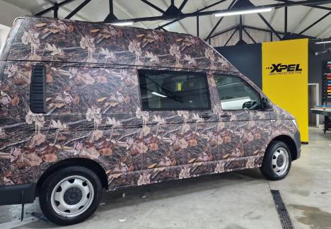 inscriptionare camuflaj