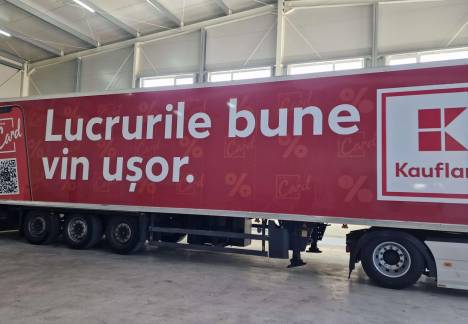 colantare masini comerciale cu logo