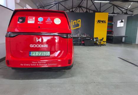 Colantare premium pentru vehicule de companie